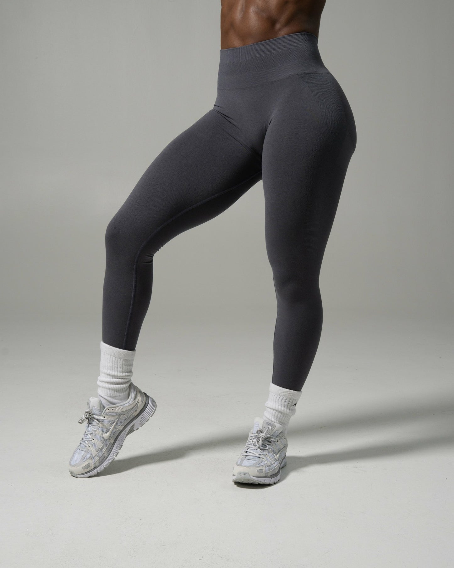 Pump Mid Rise Legging - Thunderstorm | Alphalete