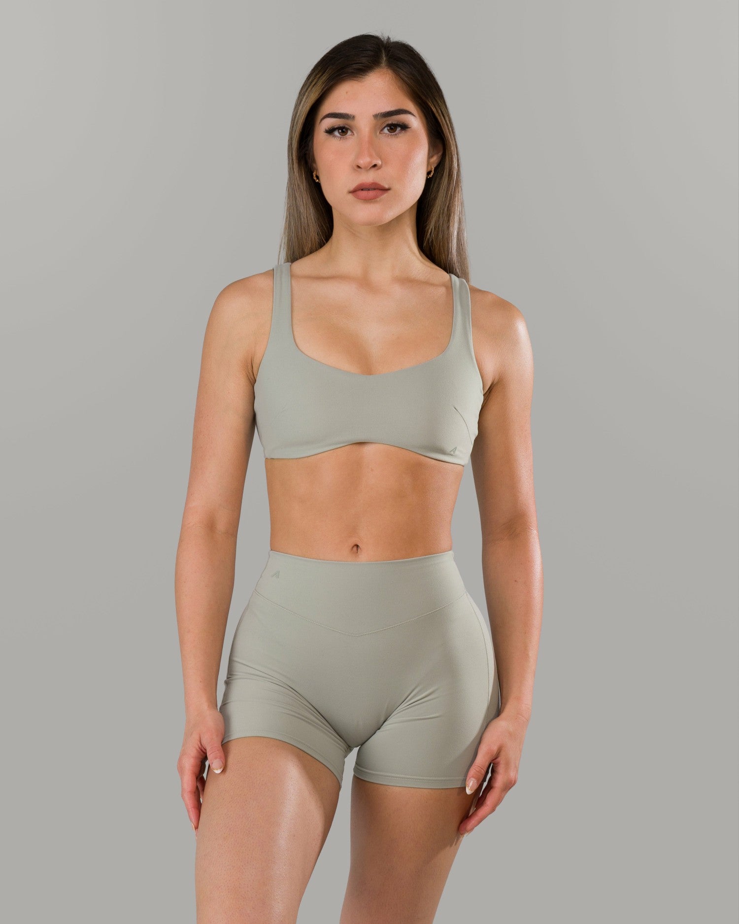 Lina Bra - Silver - Best Sports Bra | Alphalete