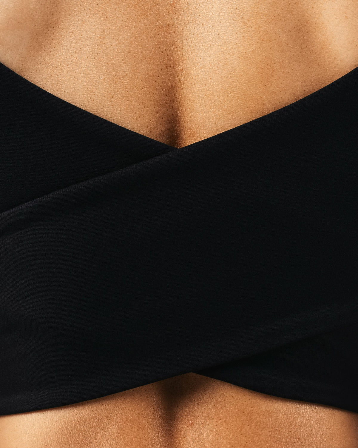 Aura Reya Top - Black - Workout Clothes For Women | Alphalete