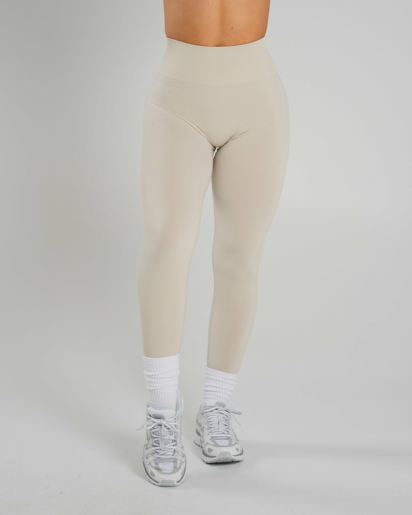 Amplify Ultra-High Rise Legging - Wheat | Alphalete
