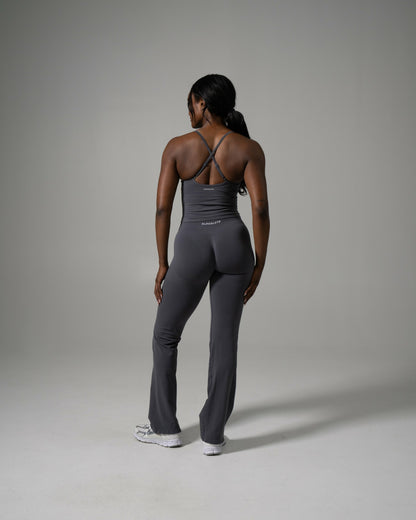 Pump Mid Rise Flared Pant Long - Thunderstorm | Alphalete