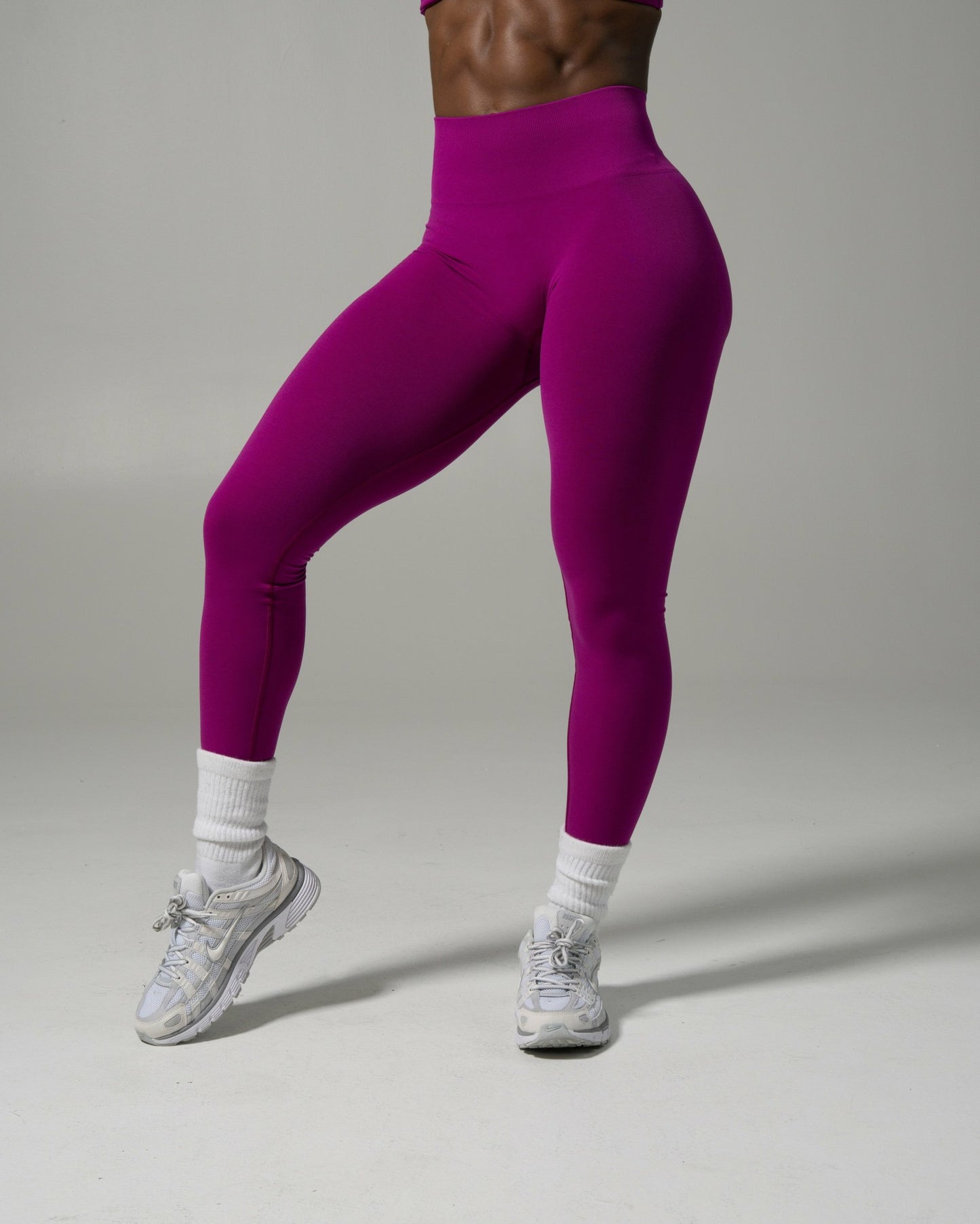 Pump Mid Rise Legging - Dark Fuchsia | Alphalete