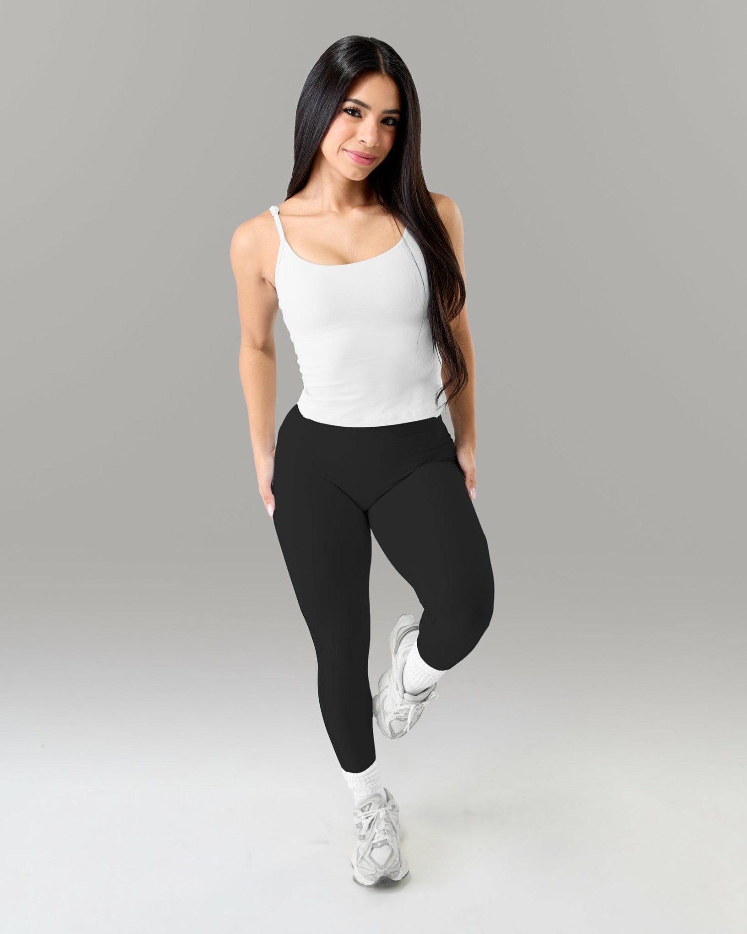Aura Form Tank - White - Workout Clothes For Women | Alphalete
