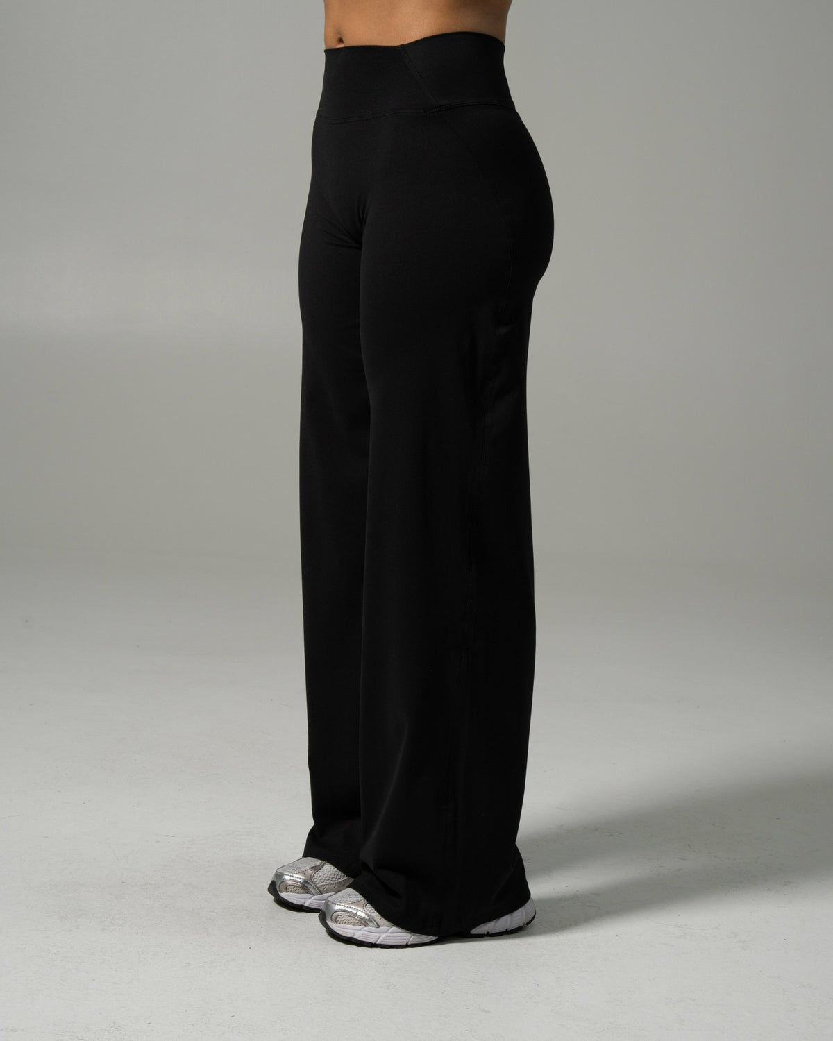Aura Wide Leg Pant - Black - Workout Clothes For Women | Alphalete