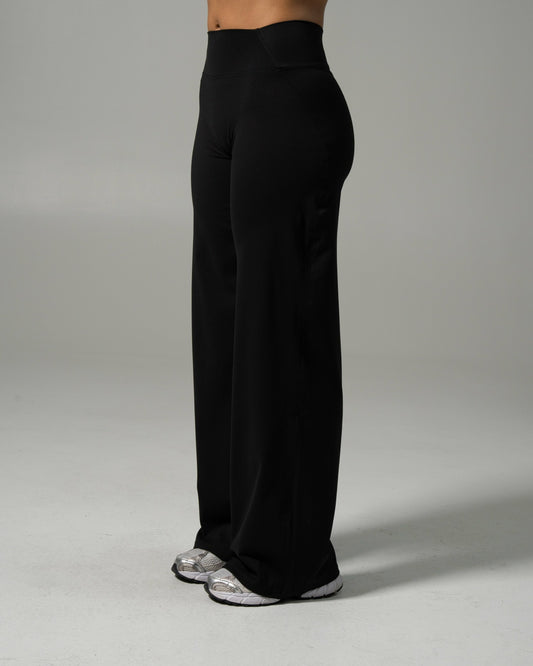 Aura Wide Leg Pant - Black - Workout Clothes For Women | Alphalete