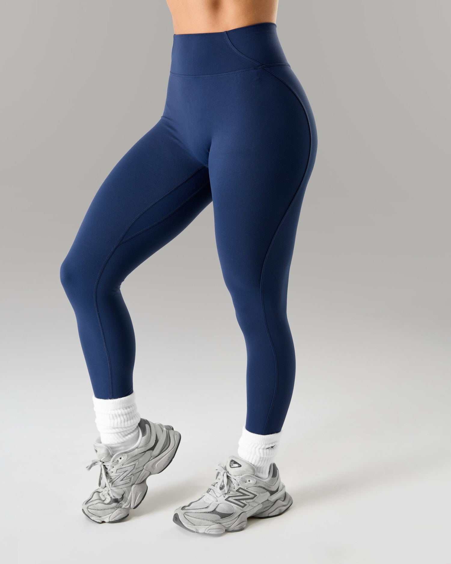Aura Ultra-High Rise Legging - Anchor | Alphalete