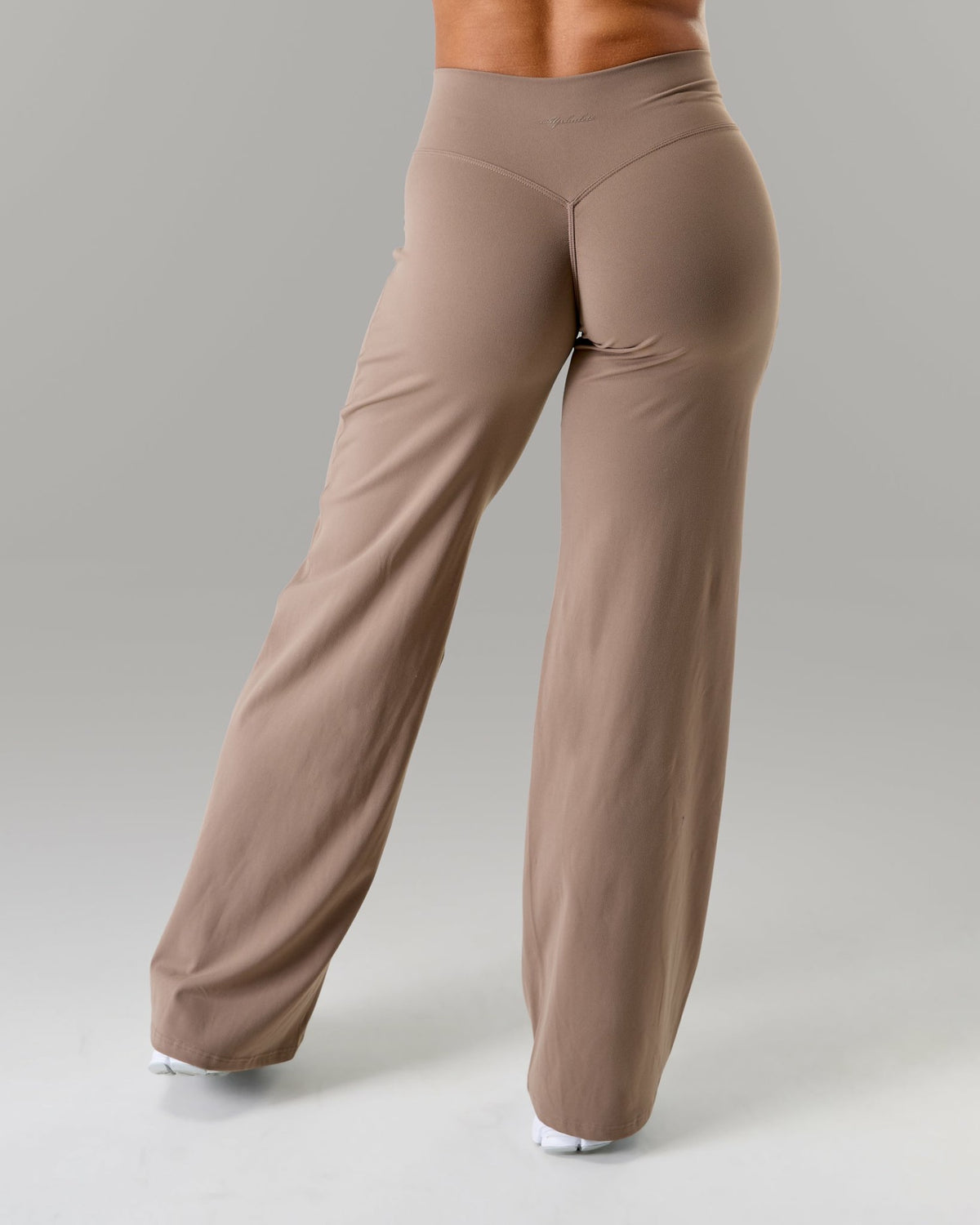 Aura Wide Leg Pant - Mocha - Workout Clothes For Women | Alphalete