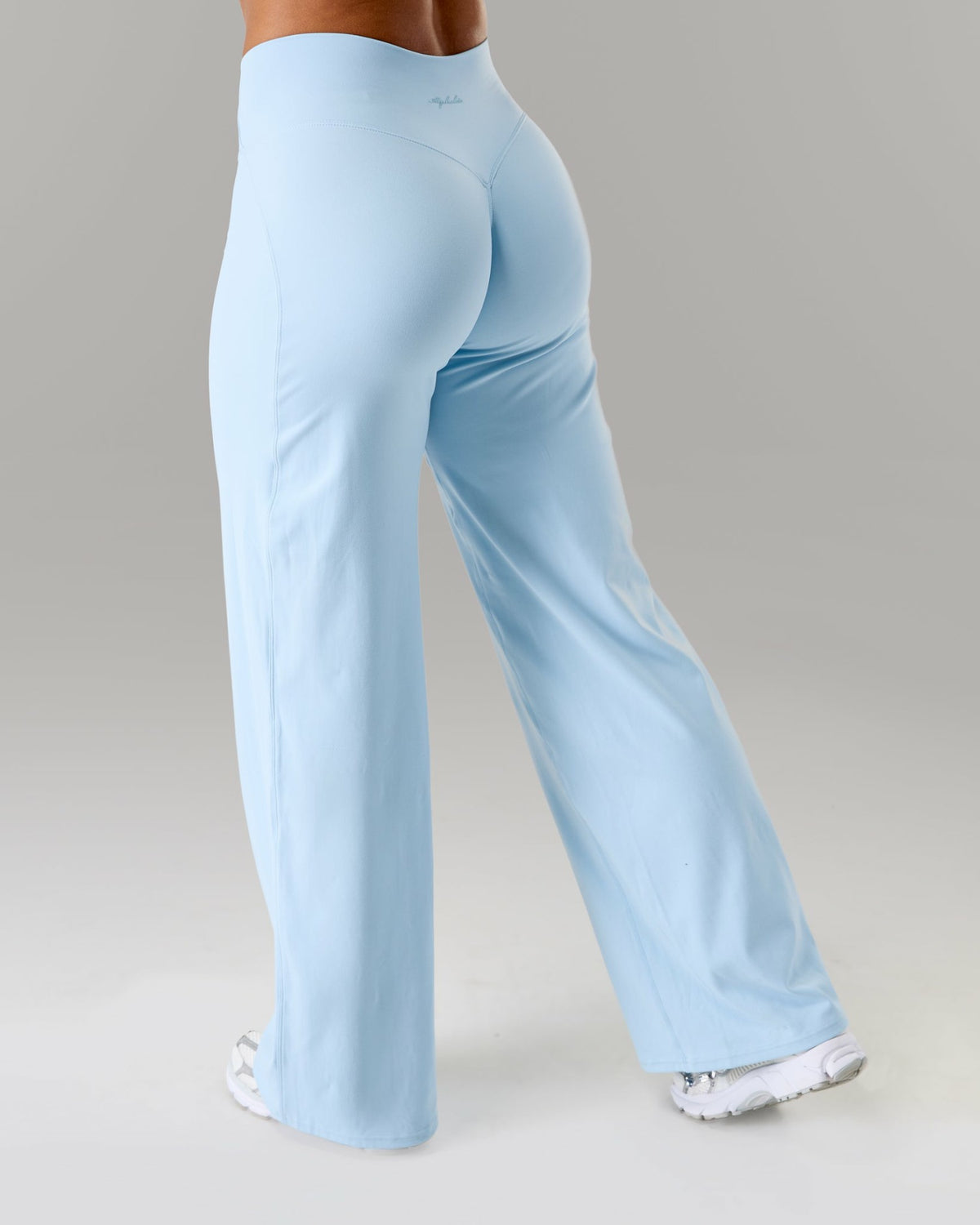 Aura Wide Leg Pant - Powder Blue | Alphalete