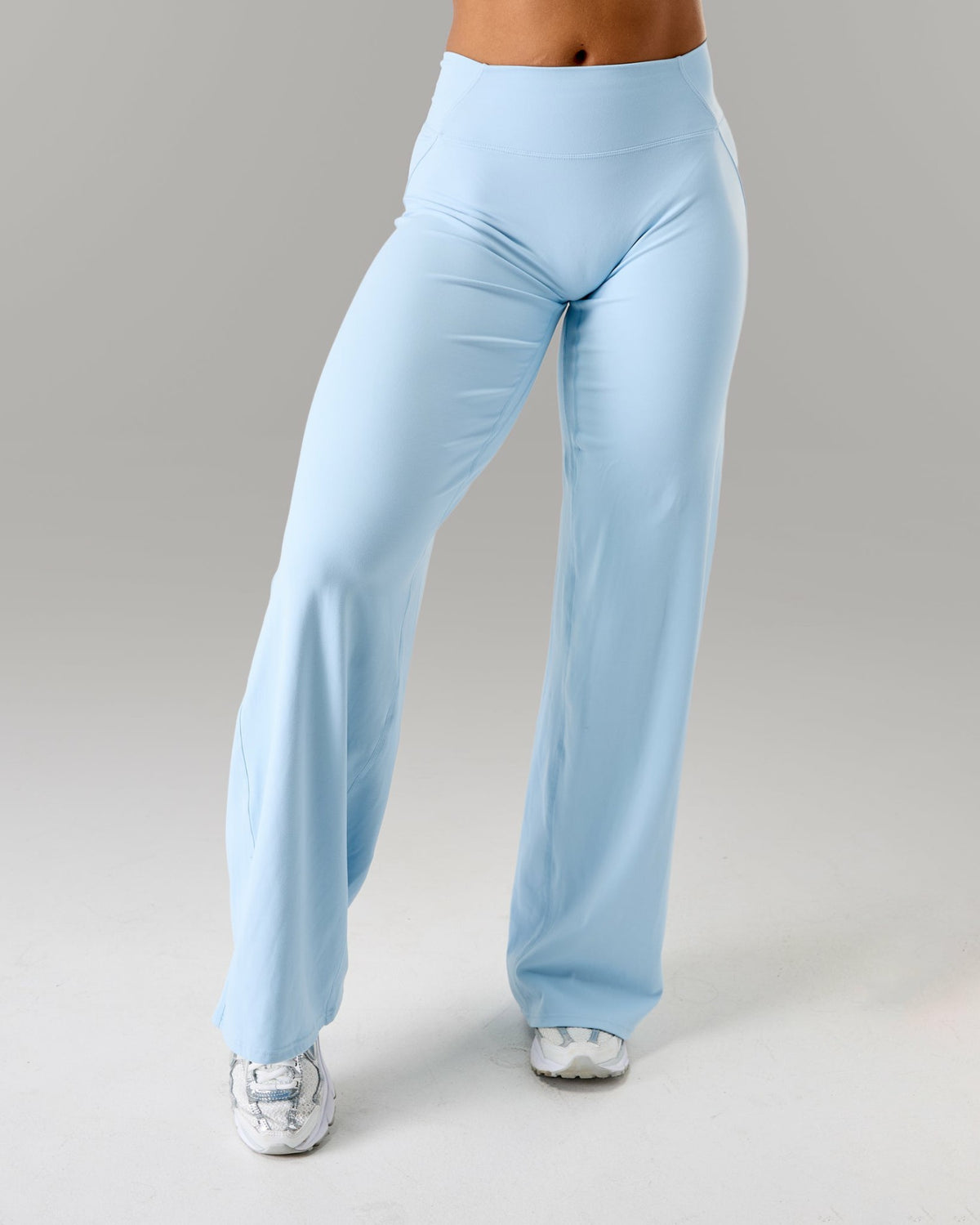 Aura Wide Leg Pant - Powder Blue | Alphalete