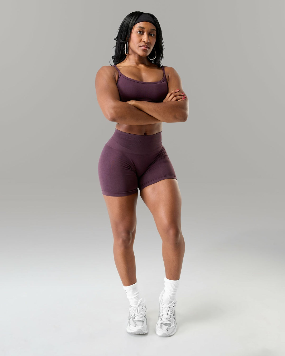 Amplify Mid Rise Short - Black Garnet | Alphalete