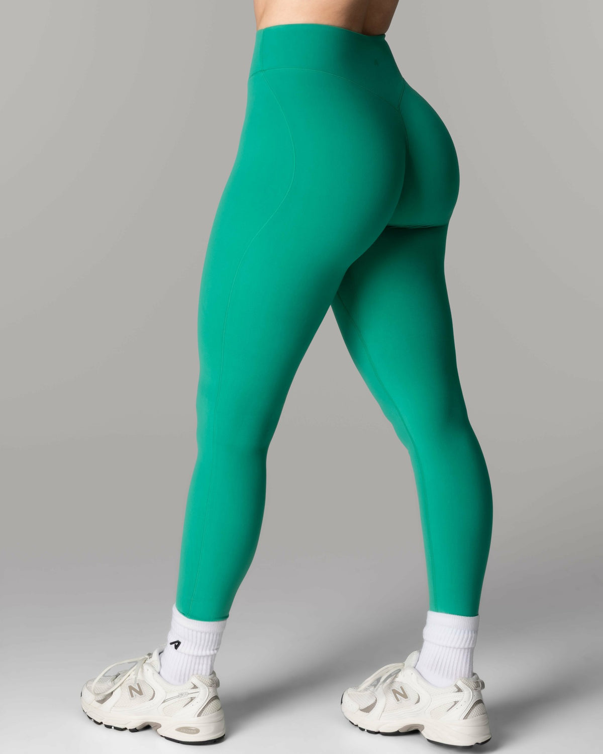 Everyday Elevate Ultra-High Rise Legging - Grove | Alphalete