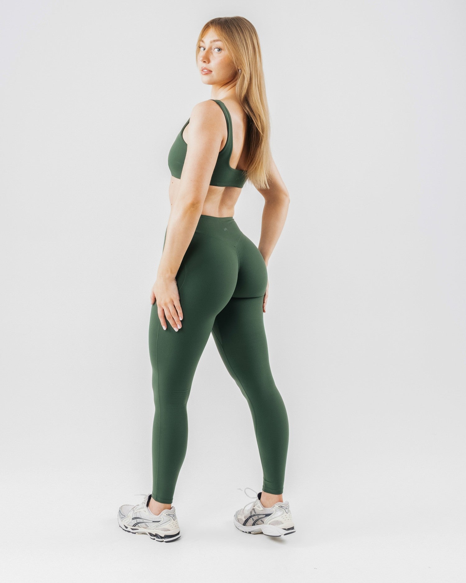 Everyday Core Mid Rise Legging - Chelsea | Alphalete