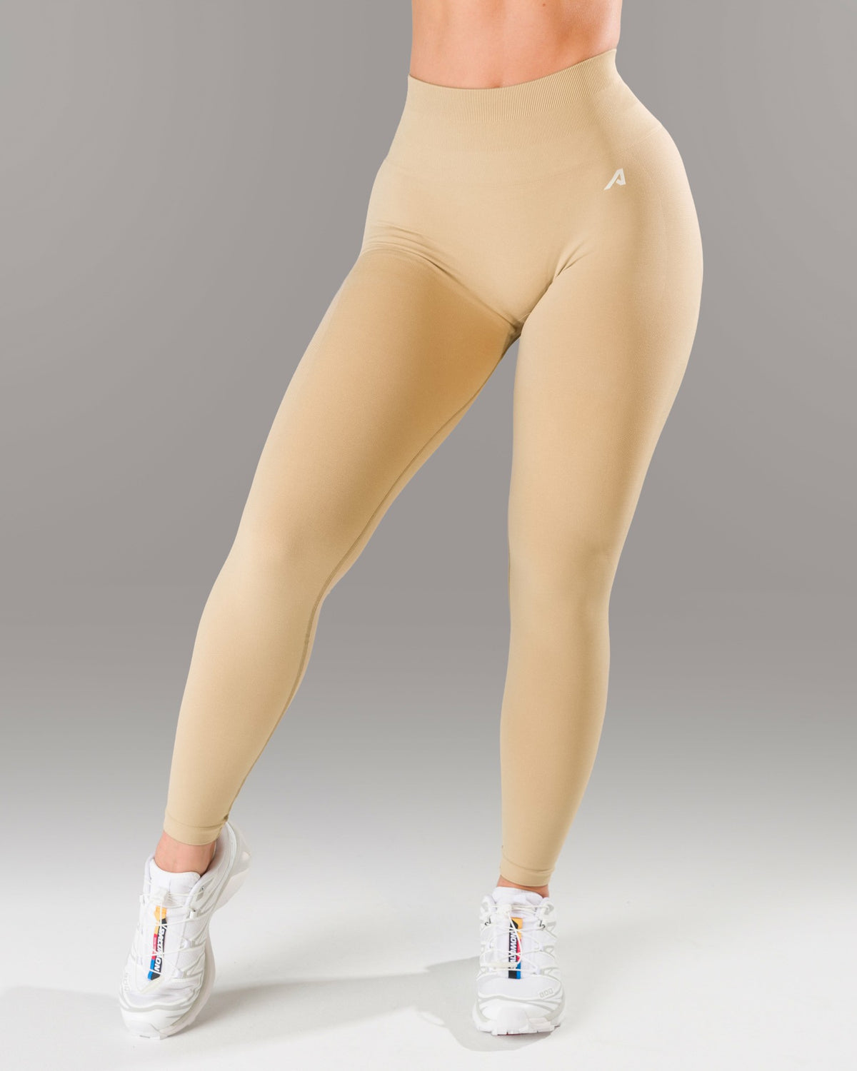 Pump Mid Rise Legging - Sahara w/ Logo | Alphalete