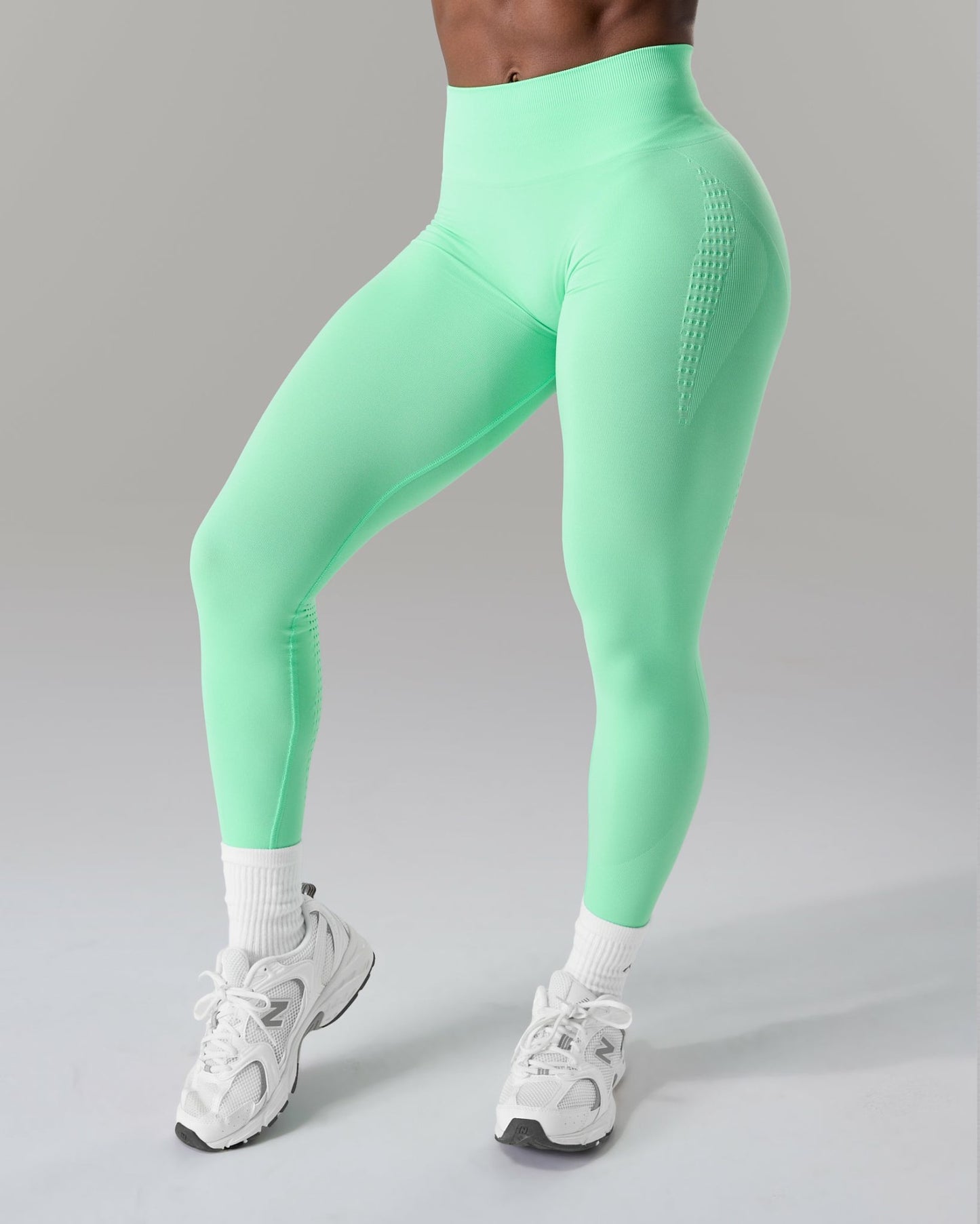 Contour Mid Rise Legging - Aurora | Alphalete