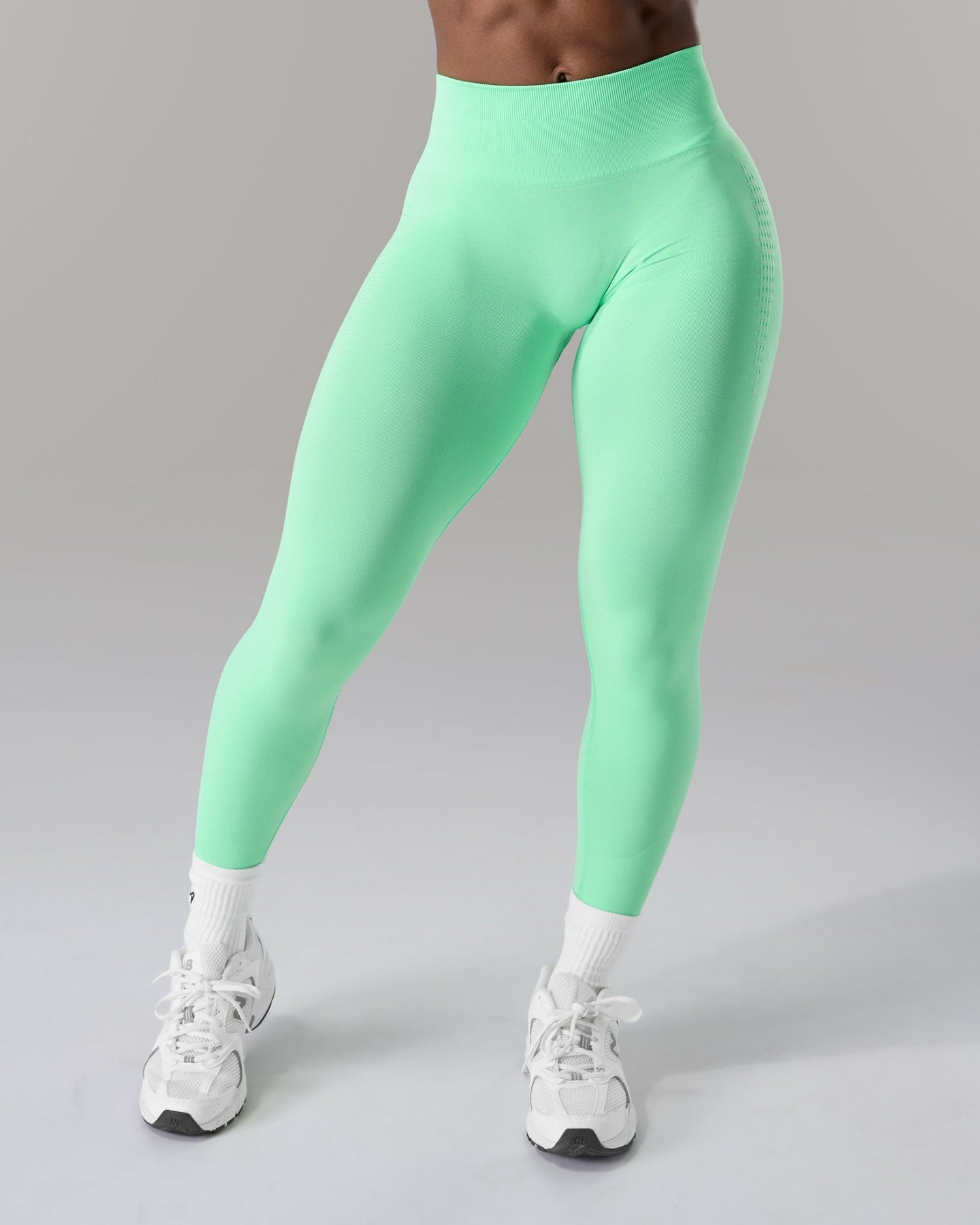 Contour Mid Rise Legging - Aurora | Alphalete