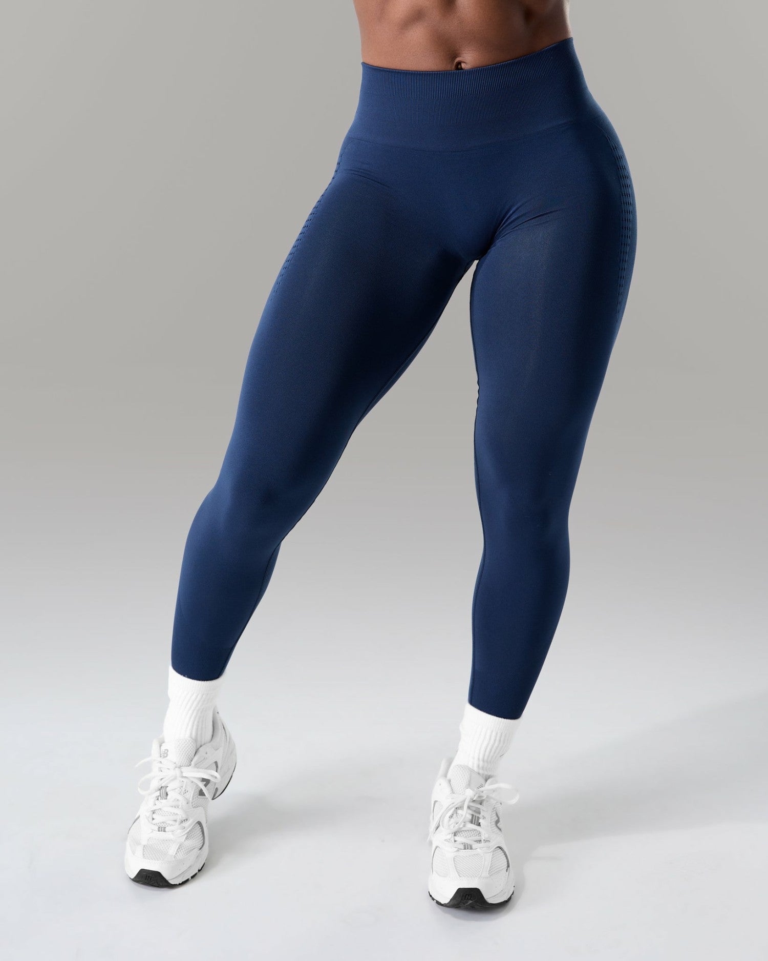 Contour Mid Rise Legging - Anchor | Alphalete