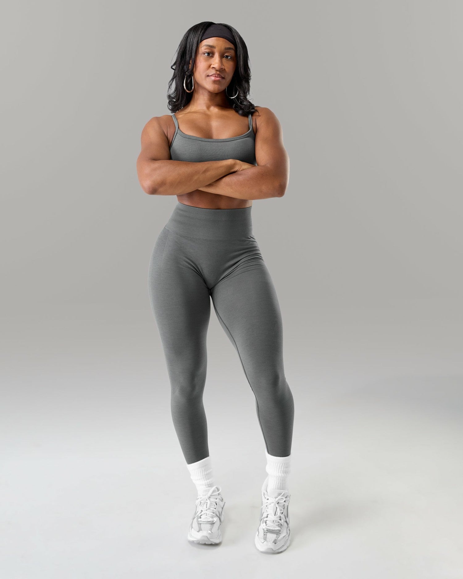 Amplify Ultra-High Rise Legging - Smoke | Alphalete