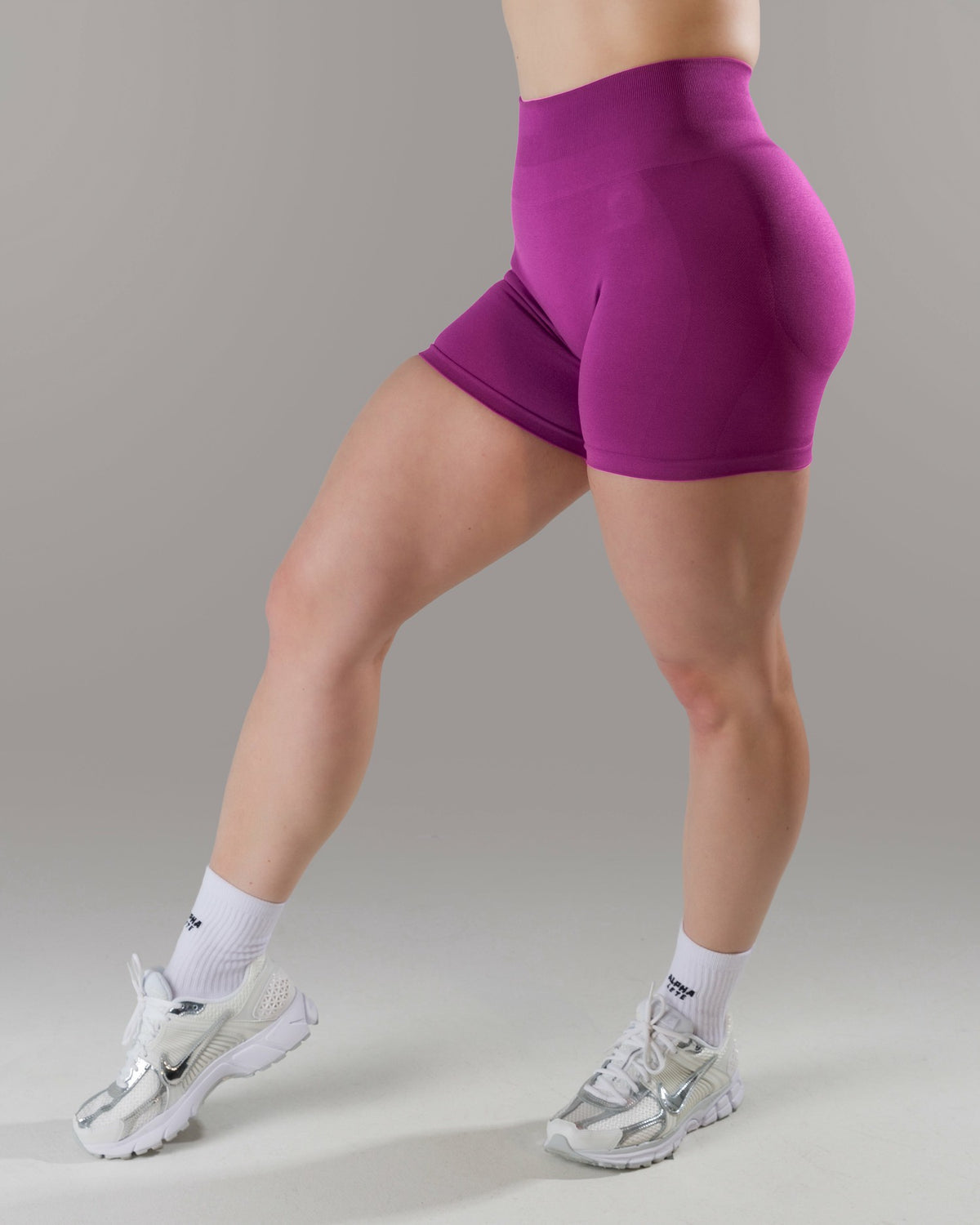 Pump Mid Rise Short - Acai Berry | Alphalete