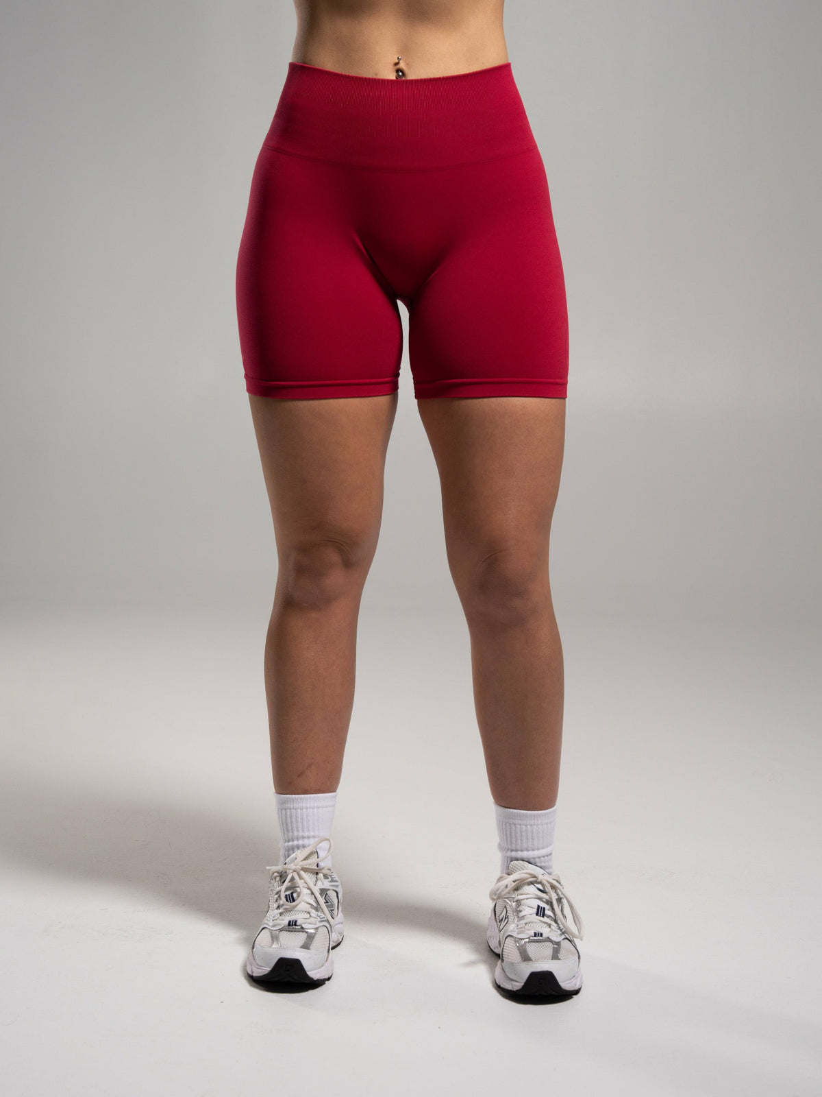 Pump Mid Rise Short - Scarlet - Workout Clothes For Women | Alphalete
