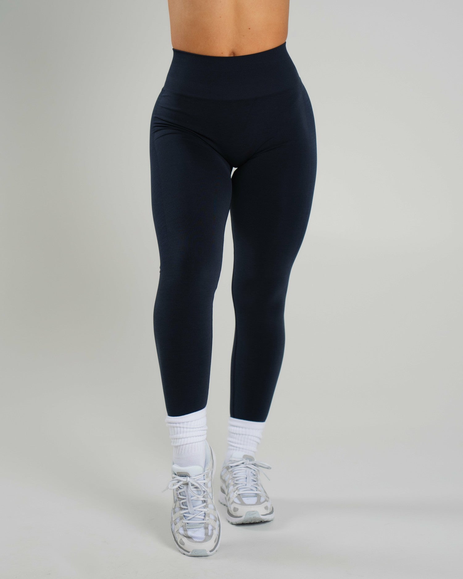 Amplify Ultra-High Rise Legging - Deep Navy | Alphalete
