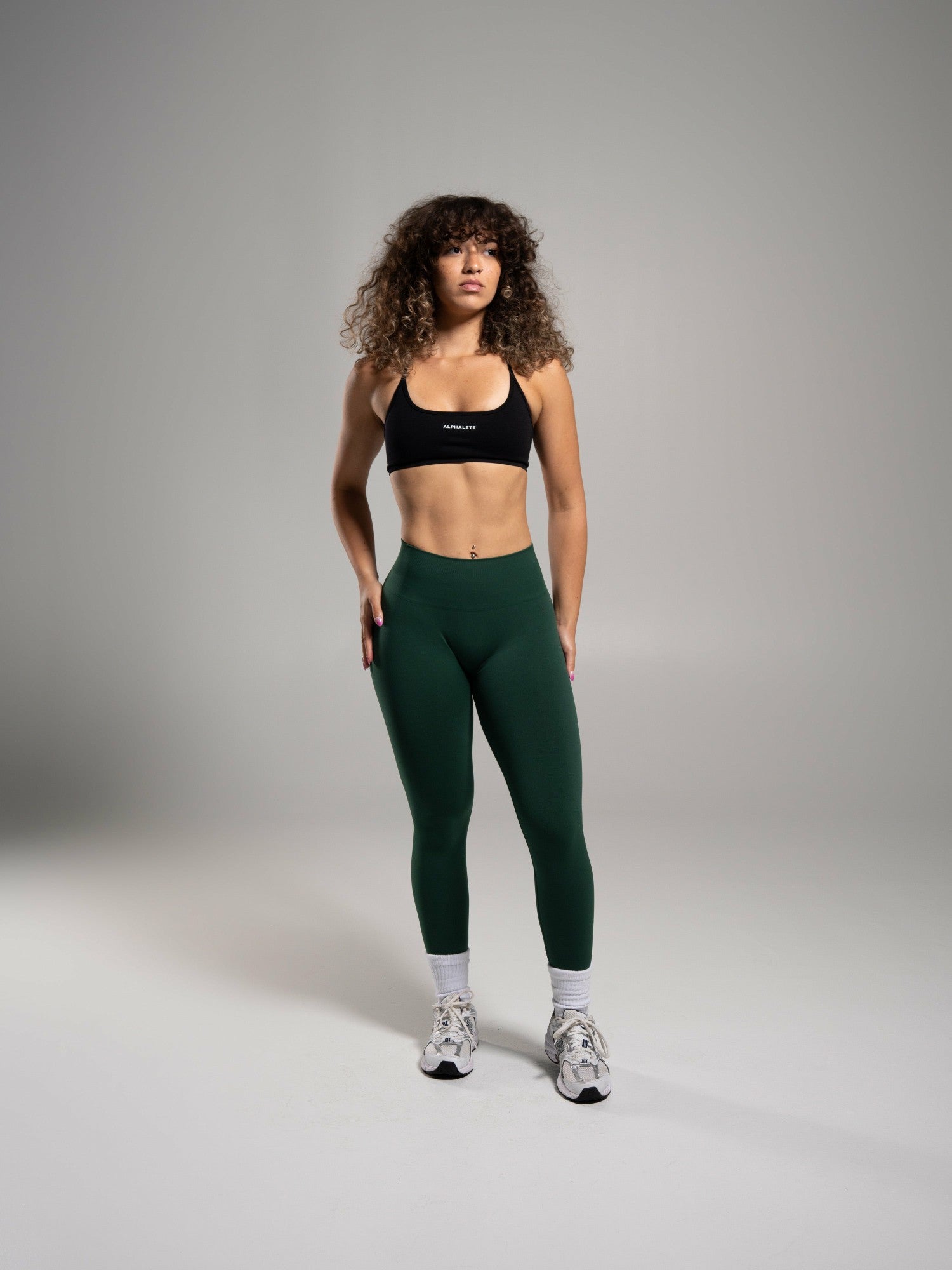 Pump Mid Rise Legging - Court Green | Alphalete