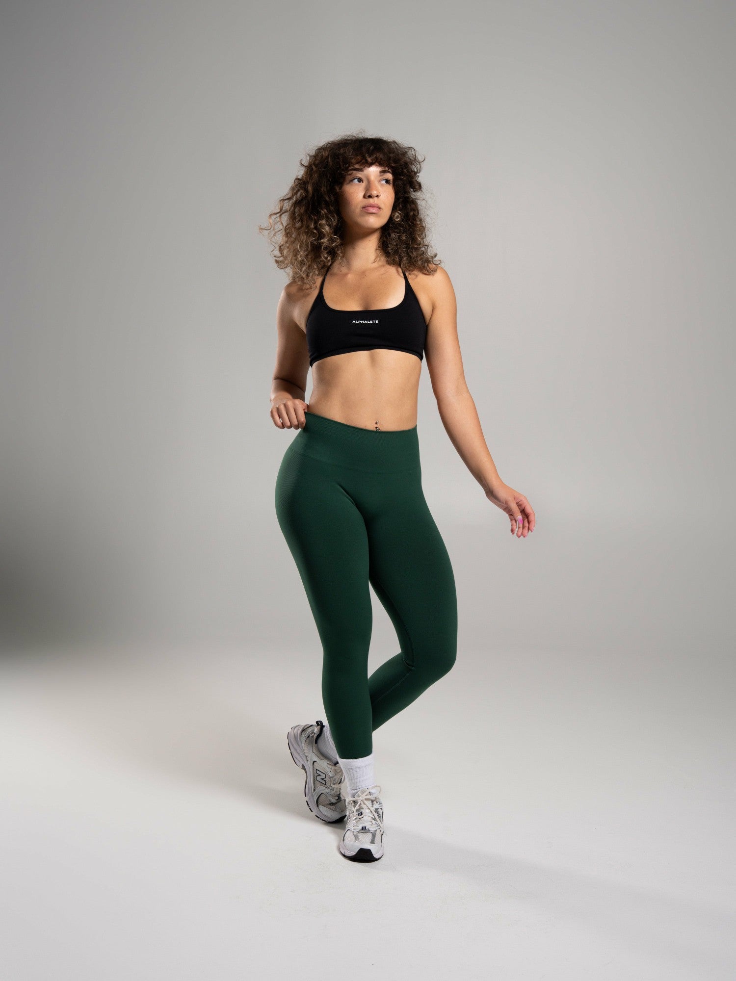 Pump Mid Rise Legging - Court Green | Alphalete