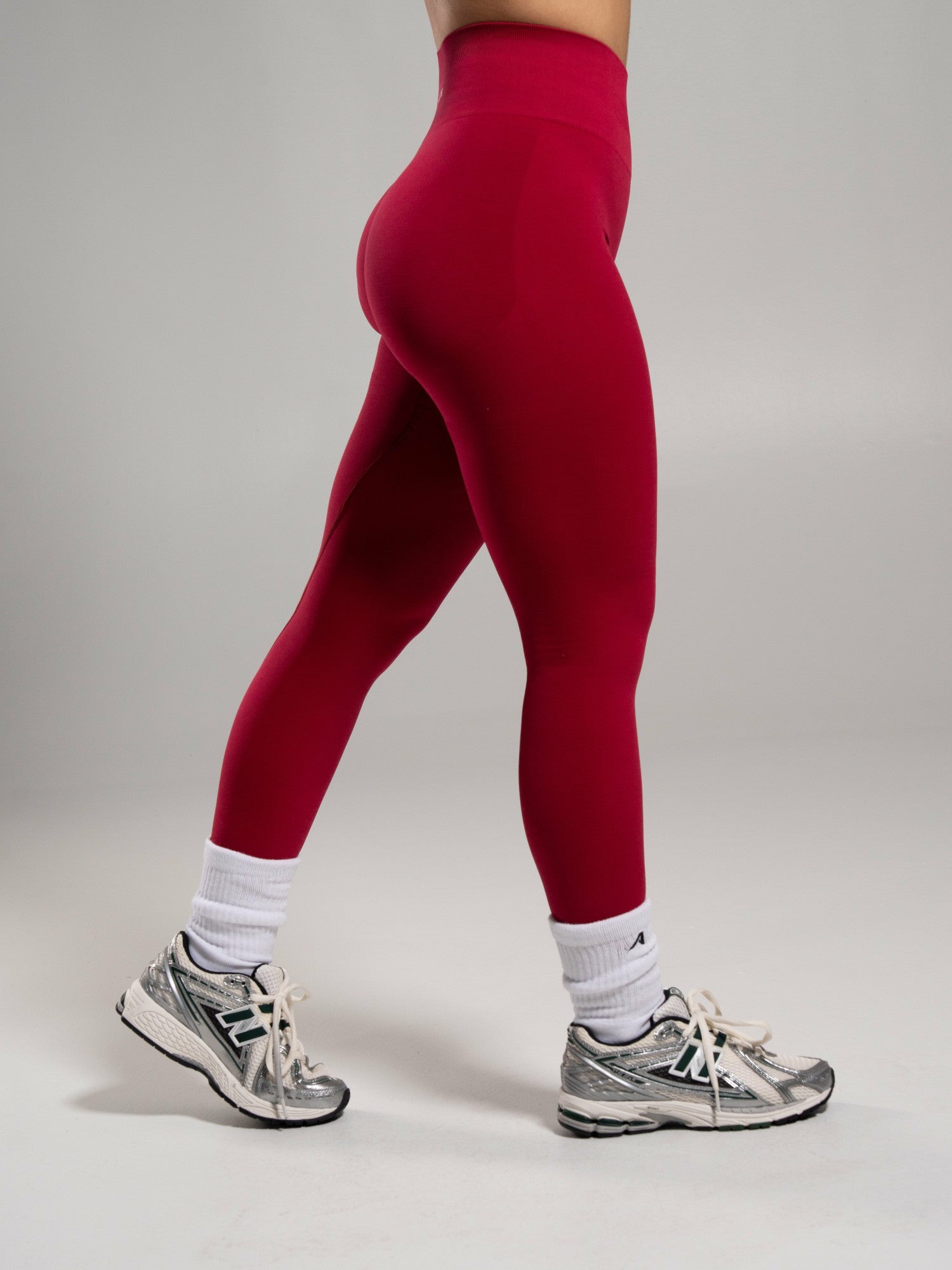 Pump High Rise Legging - Scarlet | Alphalete