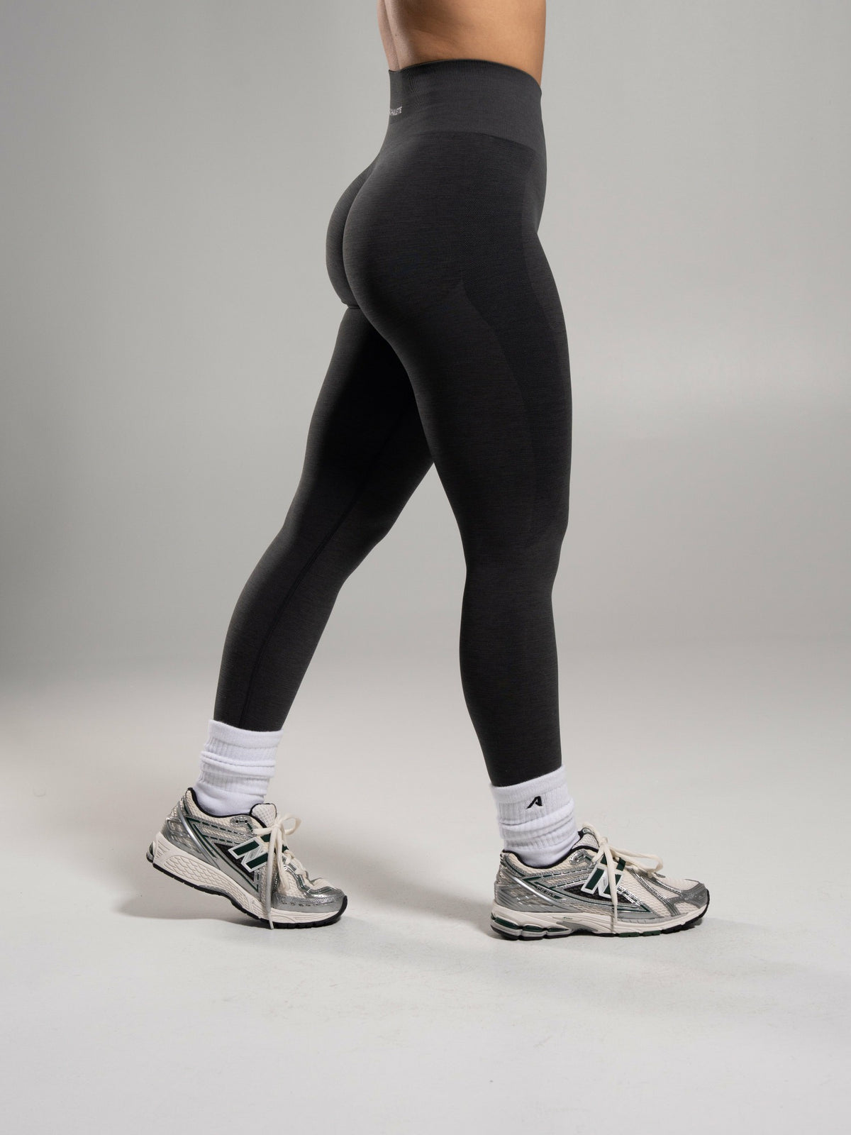 Pump High Rise Legging - Dark Heather Grey | Alphalete