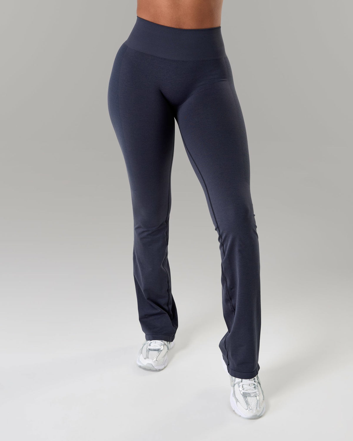 Amplify Ultra-High Rise Flared Pant Long - Deep Navy | Alphalete