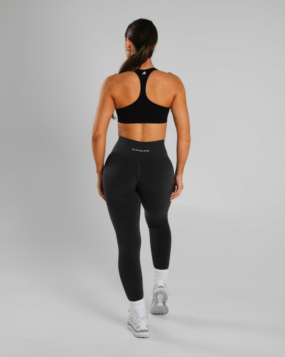 Amplify Ultra-High Rise Legging - Dark Heather Grey | Alphalete