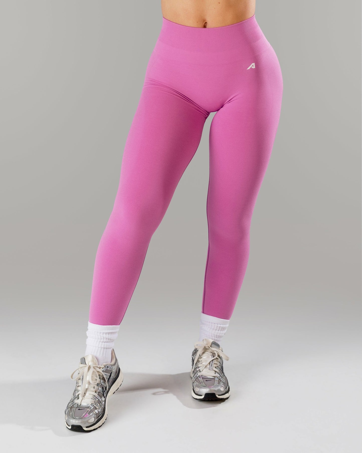 Pump Mid Rise Legging - Orchid w/ Logo | Alphalete