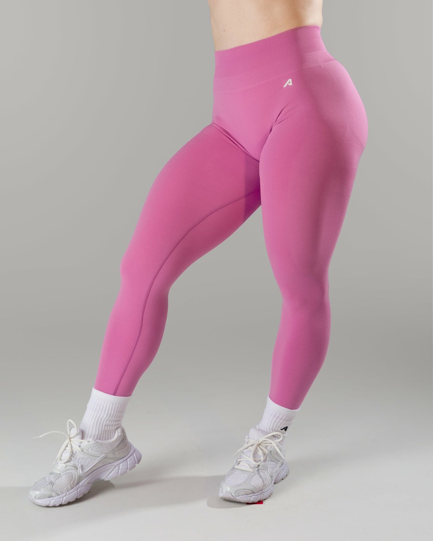 Pump Mid Rise Legging - Orchid w/ Logo | Alphalete